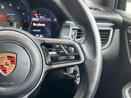 Porsche Macan 2.0 Macan Semi-Auto 4WD 5dr 30