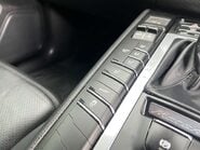 Porsche Macan 2.0 Macan Semi-Auto 4WD 5dr 32