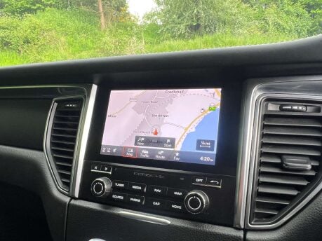 Porsche Macan 2.0 Macan Semi-Auto 4WD 5dr 36