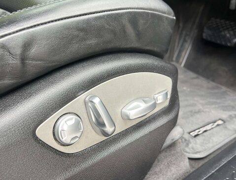 Porsche Macan 2.0 Macan Semi-Auto 4WD 5dr 21