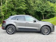 Porsche Macan 2.0 Macan Semi-Auto 4WD 5dr 2