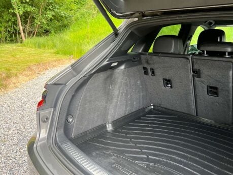 Porsche Macan 2.0 Macan Semi-Auto 4WD 5dr 12