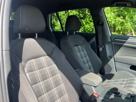 Volkswagen Golf 2.0 Golf GTD TDI 5dr 10
