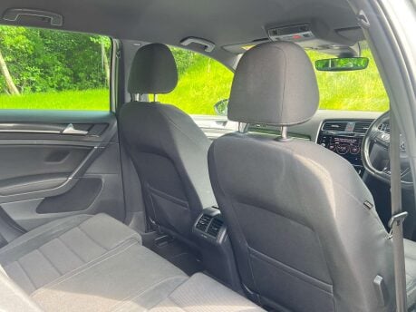 Volkswagen Golf 2.0 Golf R TSi 4Motion Semi-Auto 4WD 5dr 11