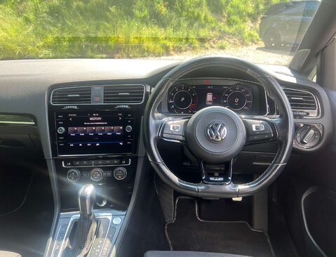 Volkswagen Golf 2.0 Golf R TSi 4Motion Semi-Auto 4WD 5dr 25