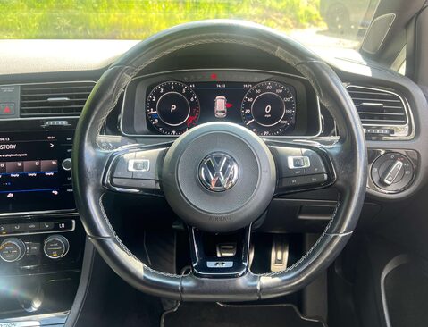 Volkswagen Golf 2.0 Golf R TSi 4Motion Semi-Auto 4WD 5dr 26