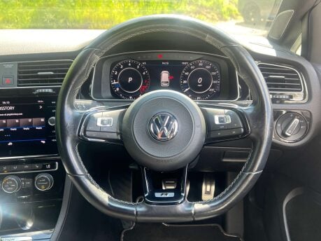 Volkswagen Golf 2.0 Golf R TSi 4Motion Semi-Auto 4WD 5dr 26