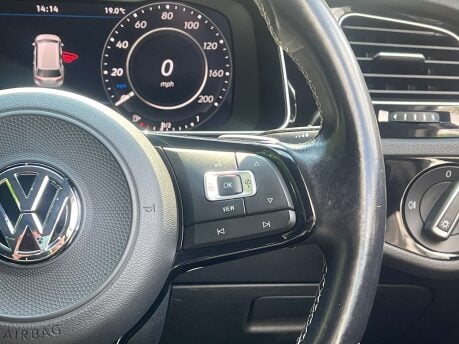 Volkswagen Golf 2.0 Golf R TSi 4Motion Semi-Auto 4WD 5dr 28