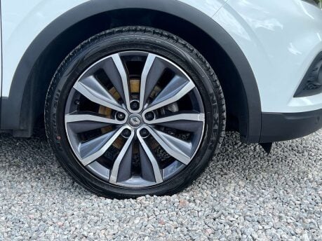 Renault Kadjar 1.3 Kadjar Iconic TCe 5dr 9