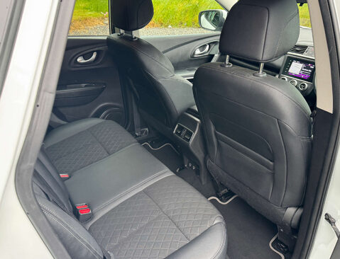 Renault Kadjar 1.3 Kadjar Iconic TCe 5dr 15