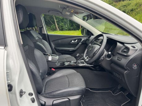 Renault Kadjar 1.3 Kadjar Iconic TCe 5dr 26