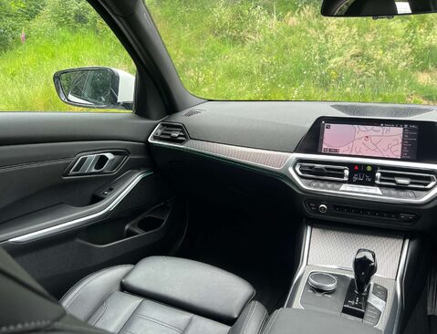BMW 3 Series 2.0 320I M Sport Auto 4dr 26