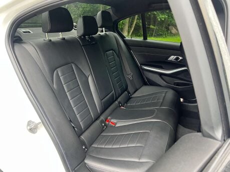 BMW 3 Series 2.0 320I M Sport Auto 4dr 17