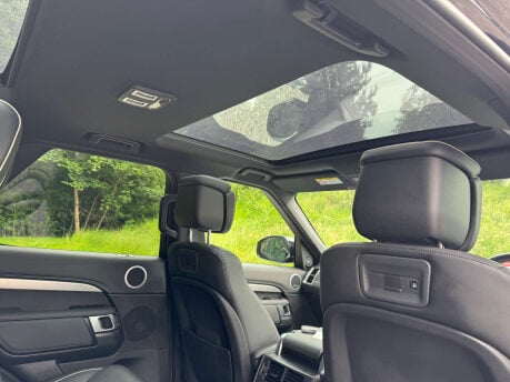 Land Rover Discovery 3.0 Discovery R-Dynamic HSE D MHEV Auto 4WD 5dr 22