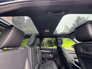 Land Rover Discovery 3.0 Discovery R-Dynamic HSE D MHEV Auto 4WD 5dr 21