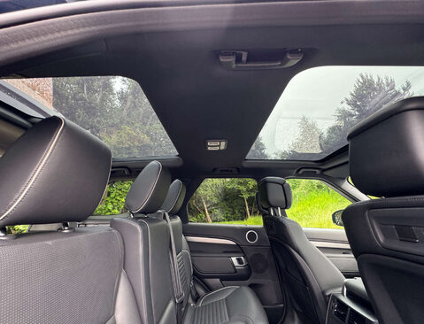 Land Rover Discovery 3.0 Discovery R-Dynamic HSE D MHEV Auto 4WD 5dr 21