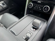 Land Rover Discovery 3.0 Discovery R-Dynamic HSE D MHEV Auto 4WD 5dr 39