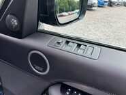 Land Rover Discovery 3.0 Discovery R-Dynamic HSE D MHEV Auto 4WD 5dr 33