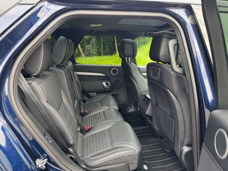 Land Rover Discovery 3.0 Discovery R-Dynamic HSE D MHEV Auto 4WD 5dr 23