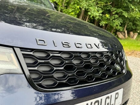 Land Rover Discovery 3.0 Discovery R-Dynamic HSE D MHEV Auto 4WD 5dr 10
