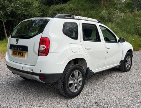 Dacia Duster 1.5 Duster Laureate dCi 4x2 5dr 3