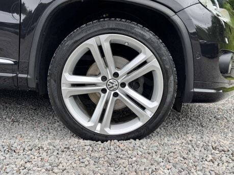 Volkswagen Tiguan 2.0 Tiguan R-Line Edition TDI BlueMotion Technology 4Motion Semi-Auto 4WD 5 9