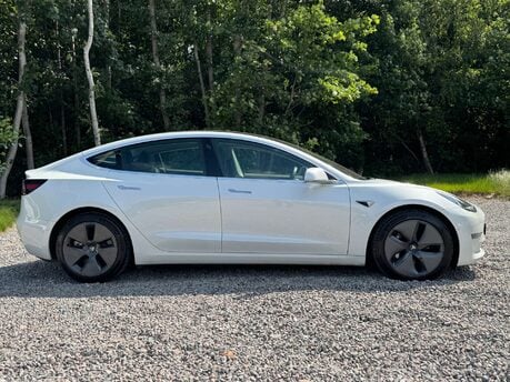 Tesla Model 3 Model 3 Long Range AWD 4WD 4dr