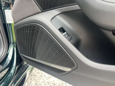 Audi A4 2.9 RS 4 TFSI Quattro Auto 4WD 5dr 25