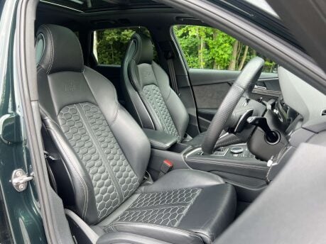 Audi A4 2.9 RS 4 TFSI Quattro Auto 4WD 5dr 27