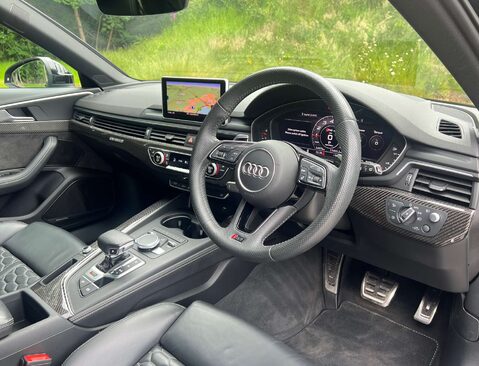 Audi A4 2.9 RS 4 TFSI Quattro Auto 4WD 5dr 29