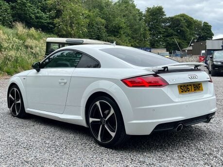 Audi TT 2.0 TT Black Edition TDI Quattro Semi-Auto 4WD 3dr 5