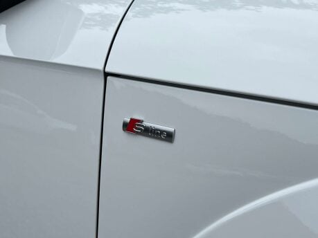 Audi TT 2.0 TT Black Edition TDI Quattro Semi-Auto 4WD 3dr 10