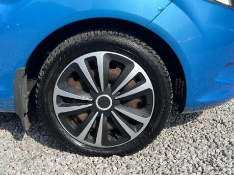 Ford Fiesta 1.2 Fiesta Edge 5dr 9