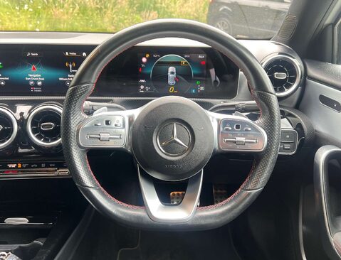 Mercedes-Benz A Class 1.3 A 200 AMG Line Exeutive Auto 5dr 27