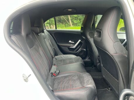 Mercedes-Benz A Class 1.3 A 200 AMG Line Exeutive Auto 5dr 15
