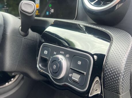 Mercedes-Benz A Class 1.3 A 200 AMG Line Exeutive Auto 5dr 20