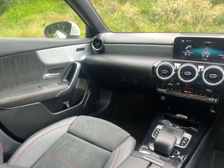 Mercedes-Benz A Class 1.3 A 200 AMG Line Exeutive Auto 5dr 25