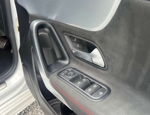 Mercedes-Benz A Class 1.3 A 200 AMG Line Exeutive Auto 5dr 18