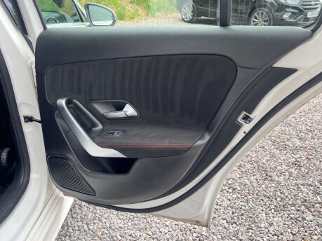 Mercedes-Benz A Class 1.3 A 200 AMG Line Exeutive Auto 5dr 14