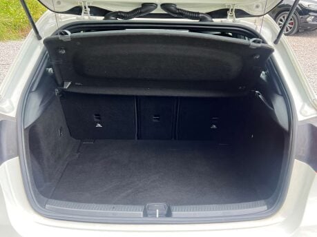 Mercedes-Benz A Class 1.3 A 200 AMG Line Exeutive Auto 5dr 12