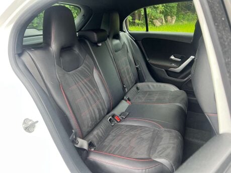 Mercedes-Benz A Class 1.3 A 200 AMG Line Exeutive Auto 5dr 16