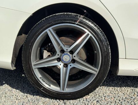 Mercedes-Benz C Class 2.1 C220 D AMG Line Auto 4dr 9