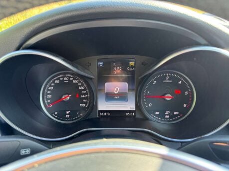 Mercedes-Benz C Class 2.1 C220 D AMG Line Auto 4dr 11
