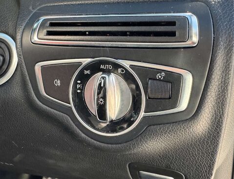 Mercedes-Benz C Class 2.1 C220 D AMG Line Auto 4dr 15