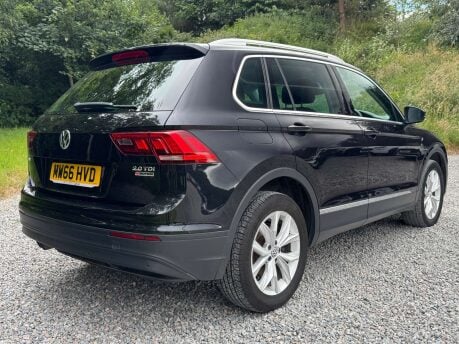 Volkswagen Tiguan 2.0 Tiguan SE Nav TDI BlueMotion Technology 4Motion Semi-Auto 4WD 5dr 3