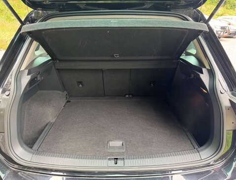 Volkswagen Tiguan 2.0 Tiguan SE Nav TDI BlueMotion Technology 4Motion Semi-Auto 4WD 5dr 7
