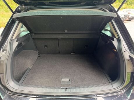 Volkswagen Tiguan 2.0 Tiguan SE Nav TDI BlueMotion Technology 4Motion Semi-Auto 4WD 5dr 7