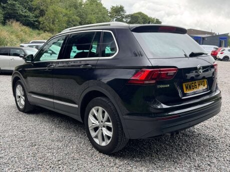 Volkswagen Tiguan 2.0 Tiguan SE Nav TDI BlueMotion Technology 4Motion Semi-Auto 4WD 5dr 10