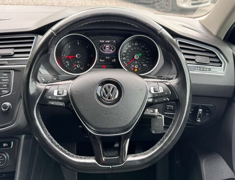 Volkswagen Tiguan 2.0 Tiguan SE Nav TDI BlueMotion Technology 4Motion Semi-Auto 4WD 5dr 19