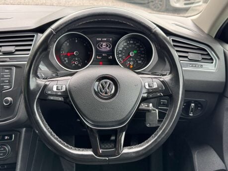 Volkswagen Tiguan 2.0 Tiguan SE Nav TDI BlueMotion Technology 4Motion Semi-Auto 4WD 5dr 19